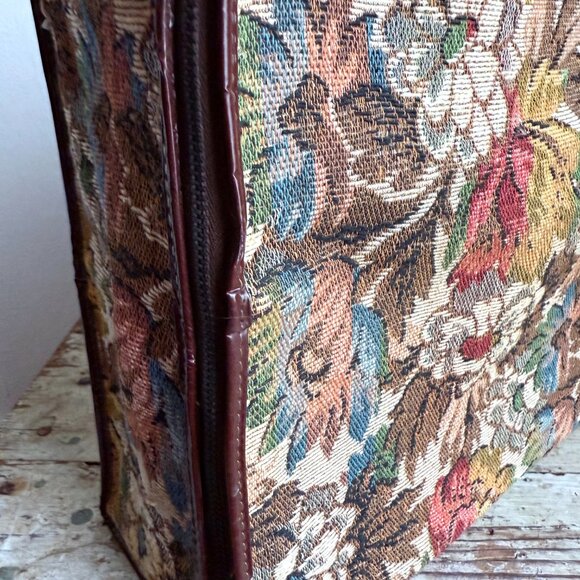 Vintage Floral Tapestry Collapsible Suitcase with Lucite Handle and Zipper Closu - Picture 5 of 16